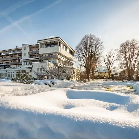 Park Igls - Medical Spa منتجع *